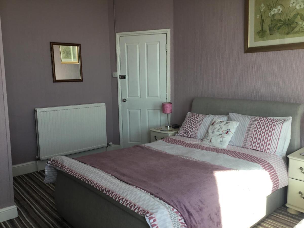 The Coventry Guest House Лоустофт Екстериор снимка
