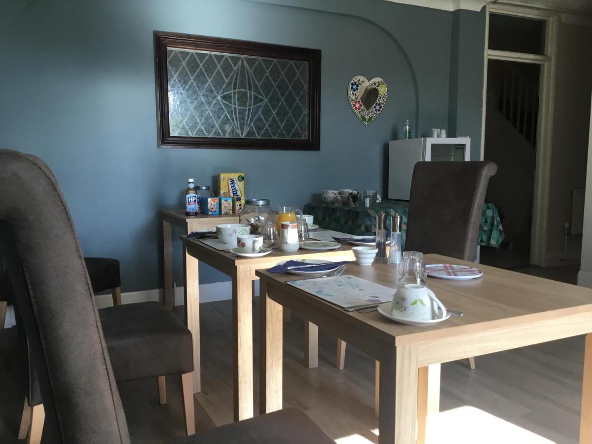 The Coventry Guest House Лоустофт Екстериор снимка